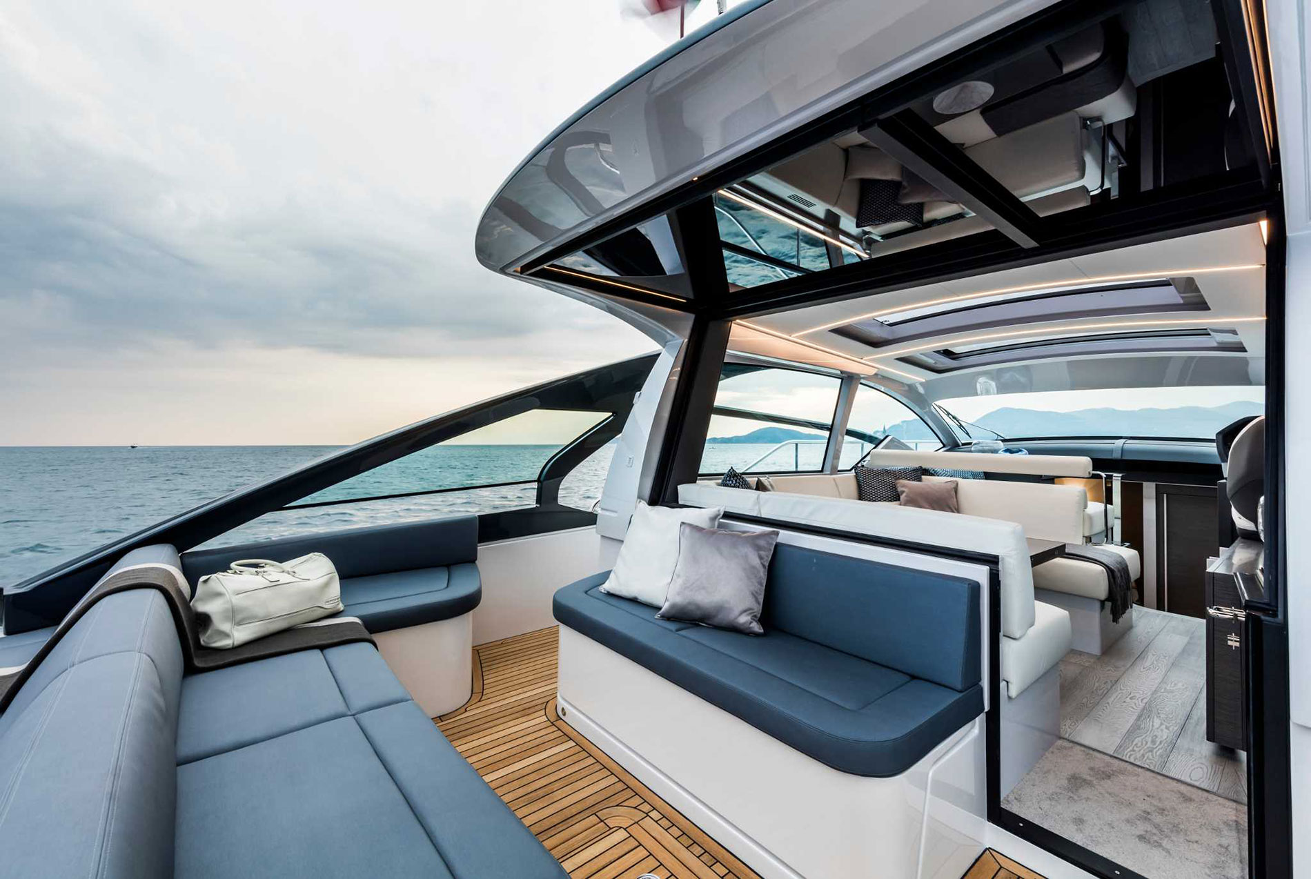 Pershing 5x